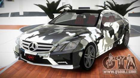 Mercedes-Benz E500 RT-Z S3 for GTA 4