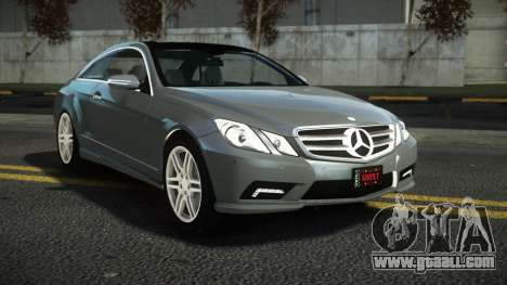 Mercedes-Benz E500 Freholas for GTA 4