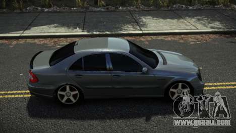 Mercedes-Benz E63 AMG Ofejuk for GTA 4