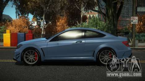 Mercedes-Benz C63 AMG Axury for GTA 4