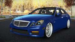 Mercedes-Benz E63 AMG Wefub