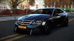 Mercedes-Benz C63 AMG Huoqe