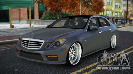 Mercedes-Benz E63 AMG Delvoyame for GTA 4