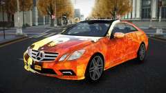 Mercedes-Benz E500 Mazorin S2 for GTA 4