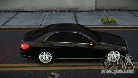 Mercedes-Benz E63 AMG Wuibe for GTA 4
