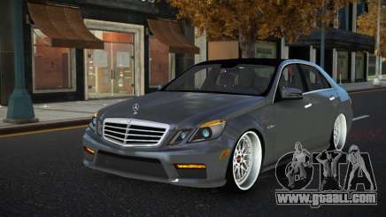 Mercedes-Benz E63 AMG Fogsuhufe for GTA 4