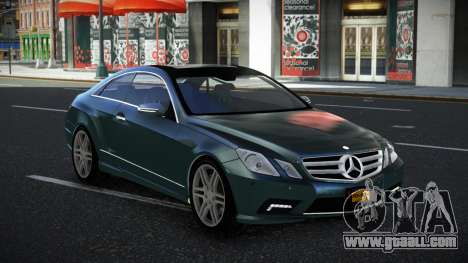 Mercedes-Benz E500 Vantora for GTA 4