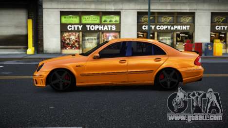 Mercedes-Benz E63 AMG Soclimome for GTA 4