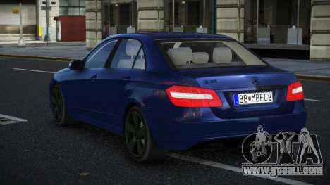 Mercedes-Benz E63 AMG Dokvabul for GTA 4