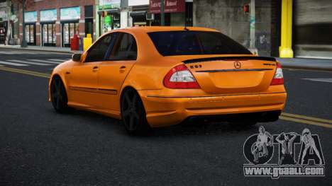 Mercedes-Benz E63 AMG Soclimome for GTA 4