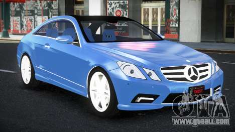 Mercedes-Benz E500 Petu for GTA 4
