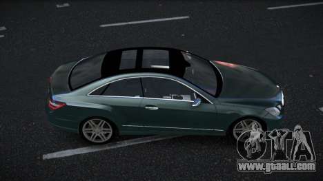 Mercedes-Benz E500 Vantora for GTA 4