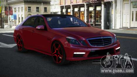 Mercedes-Benz E63 AMG Dusciwuvu for GTA 4
