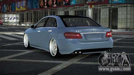 Mercedes-Benz E63 AMG Oyep for GTA 4