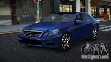 Mercedes-Benz E63 AMG Juovi for GTA 4