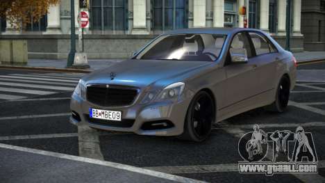 Mercedes-Benz E63 AMG Puyse for GTA 4