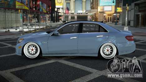 Mercedes-Benz E63 AMG Oyep for GTA 4